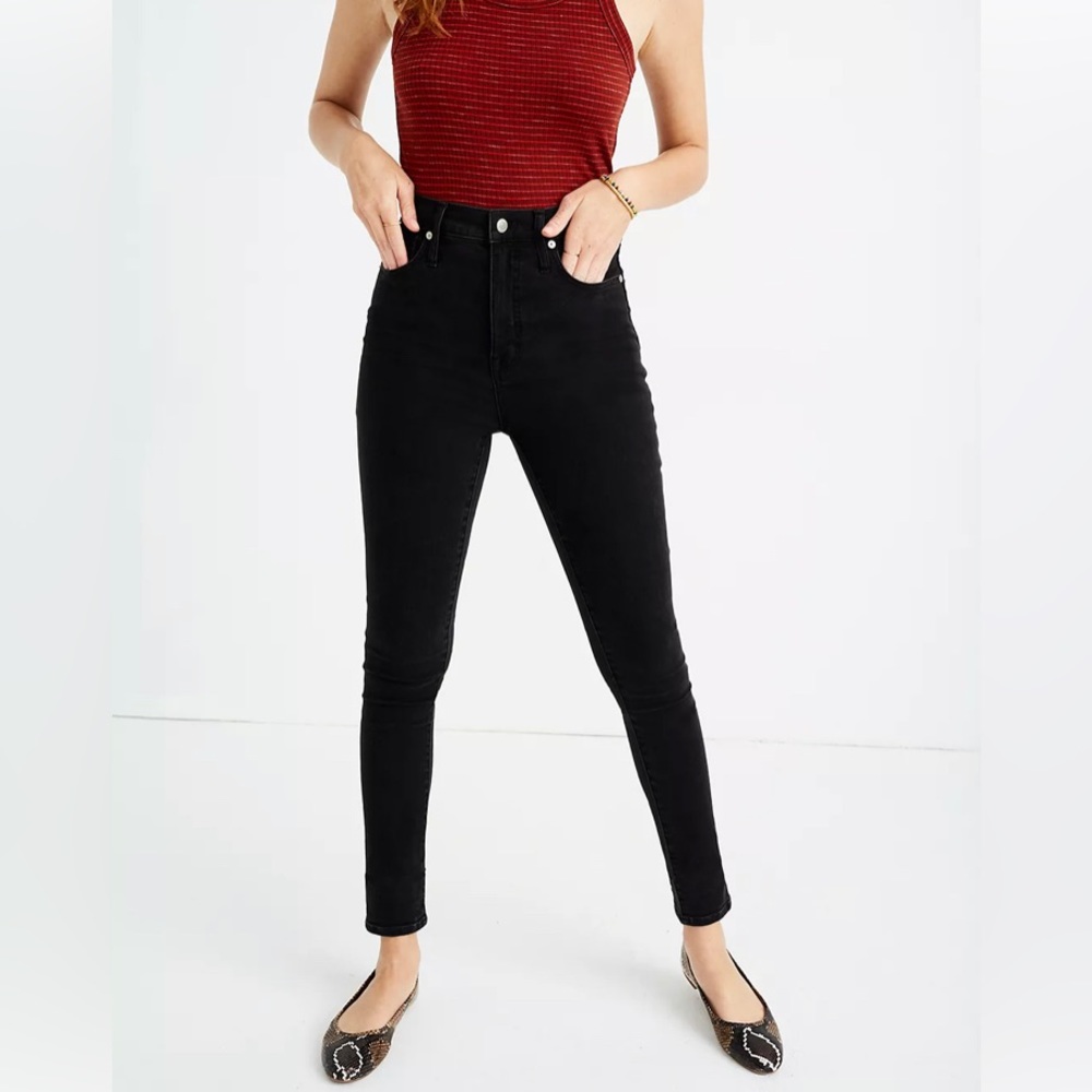 NWT 11” High Rise Skinny Jeans in Lunar Wash | Size 25